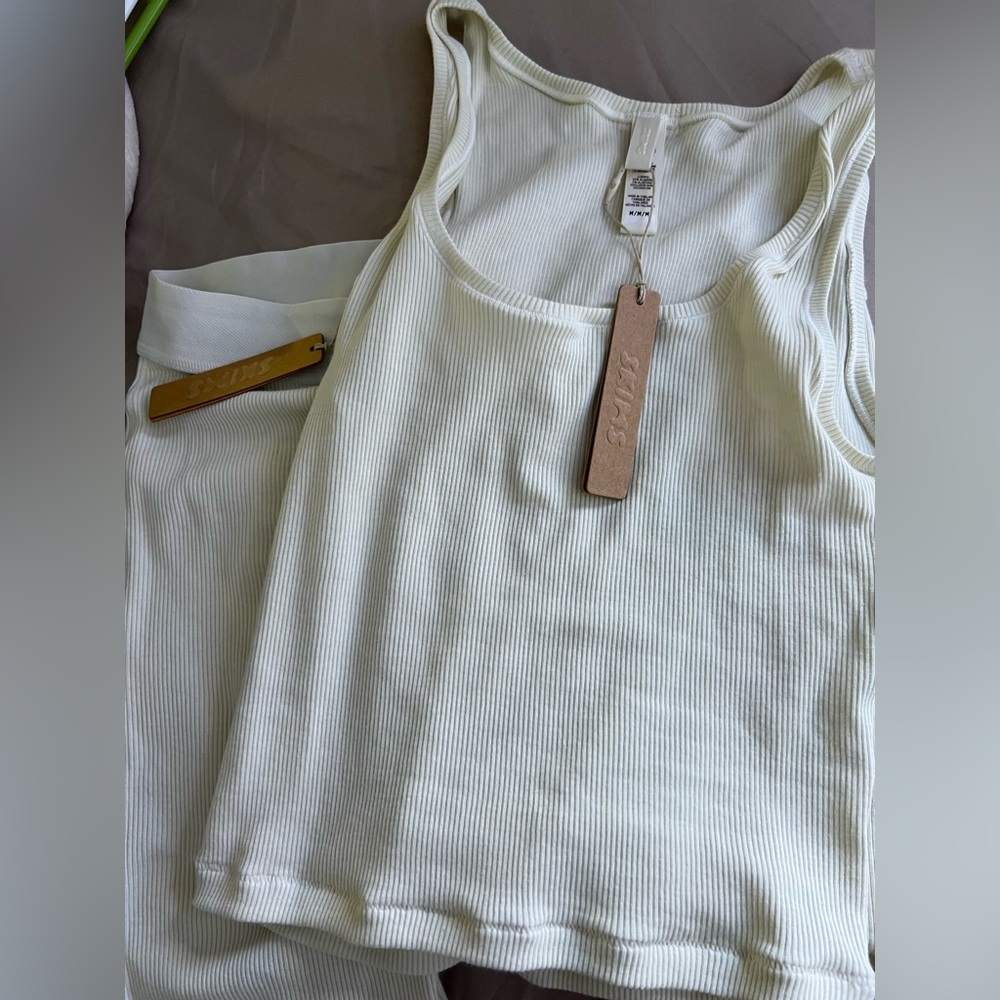 Medium skims set, cream and olive green
